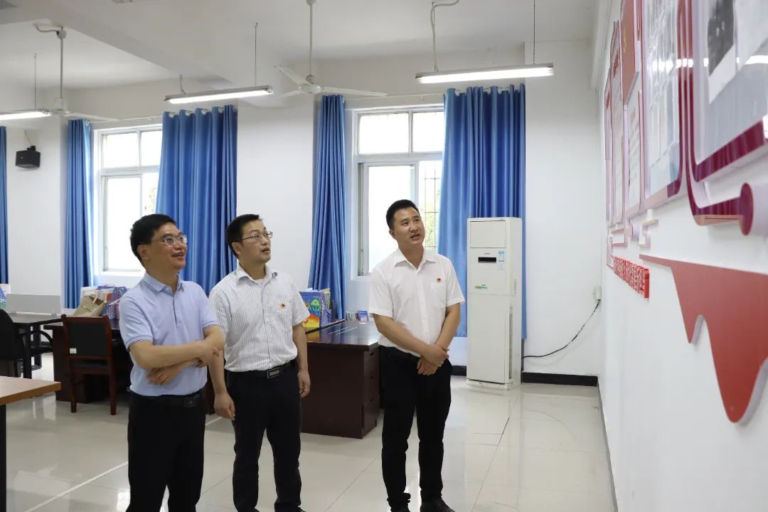 0607市委主题教育第十八巡回指导组到校下沉督导主题教育工作4.jpg 0607市委主题教育第十八巡回指导组到校下沉督导主题教育工作4.jpg